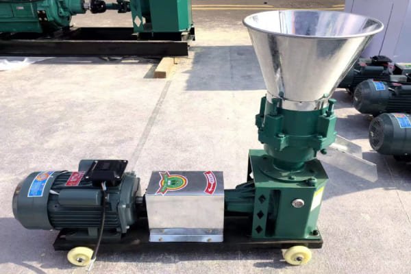 ST-210 animal feed pelleting machine for cattle and sheep