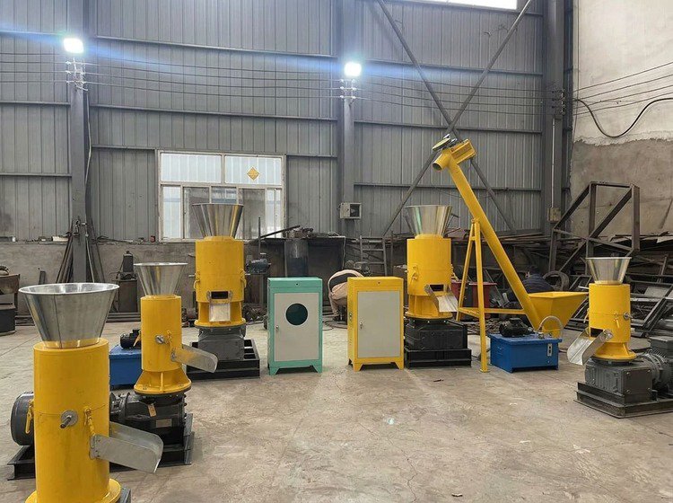 A small home-use wood pellet machine next to a larger commercial model to show size and price difference.